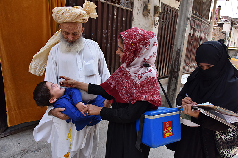 Polio vaccination in Pakistan