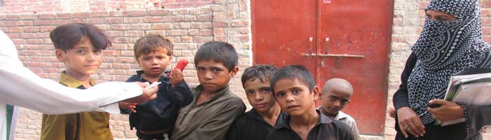 communication-network-reduces-resistance-to-polio-drops-in-lahore