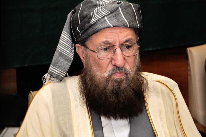 مولانا سمیع الحق ممبرقومی اسلامی مشاورتی گروپ و سربراہ ضامع حقانیہ اکوڑہ خٹک